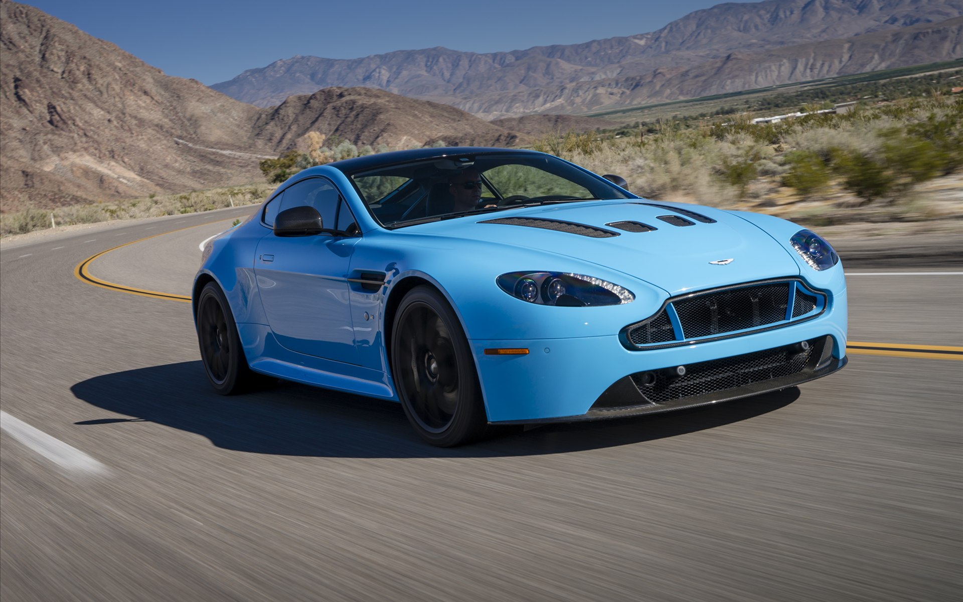 Aston Martin V12 Vantage S 2014